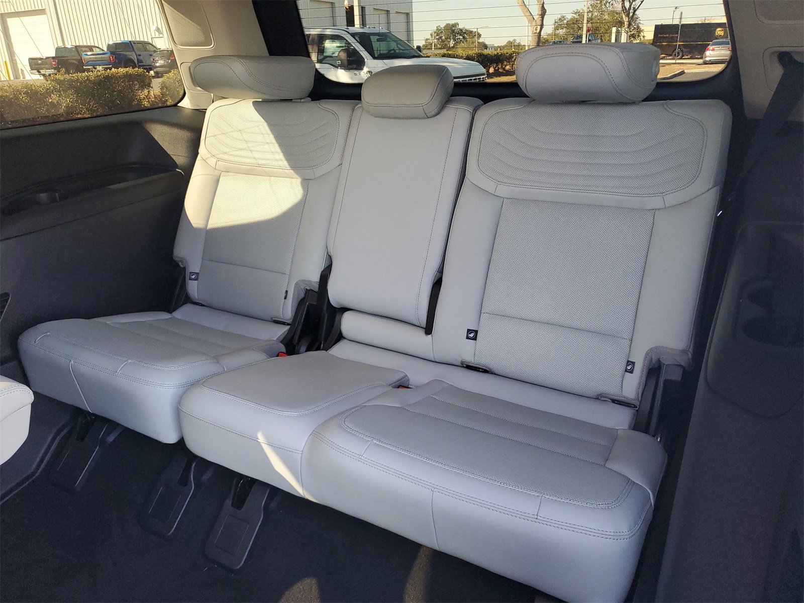 Certified 2025 Ford Expedition Platinum w/ Platinum Ultimate Package image 13