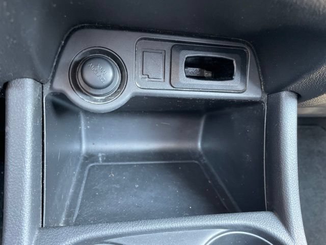 Used 2015 Mitsubishi Outlander SE FWD image 35
