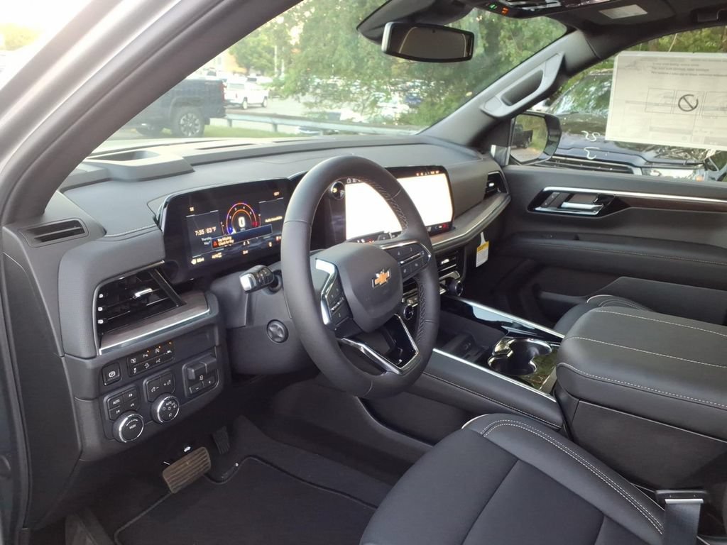 New 2026 Chevrolet Suburban Premier w/ Sun And Tow Package AWD/4WD image 12