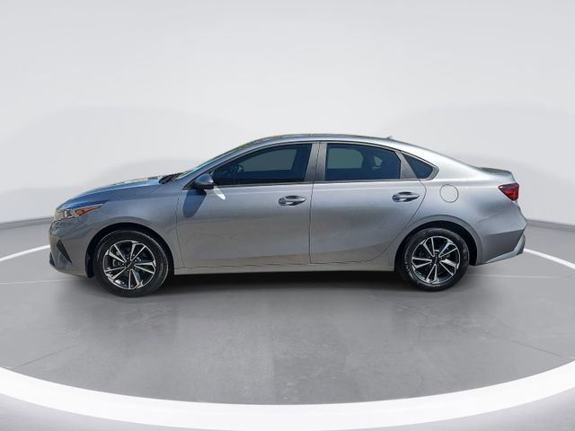 Used 2024 Kia Forte LXS FWD image 2