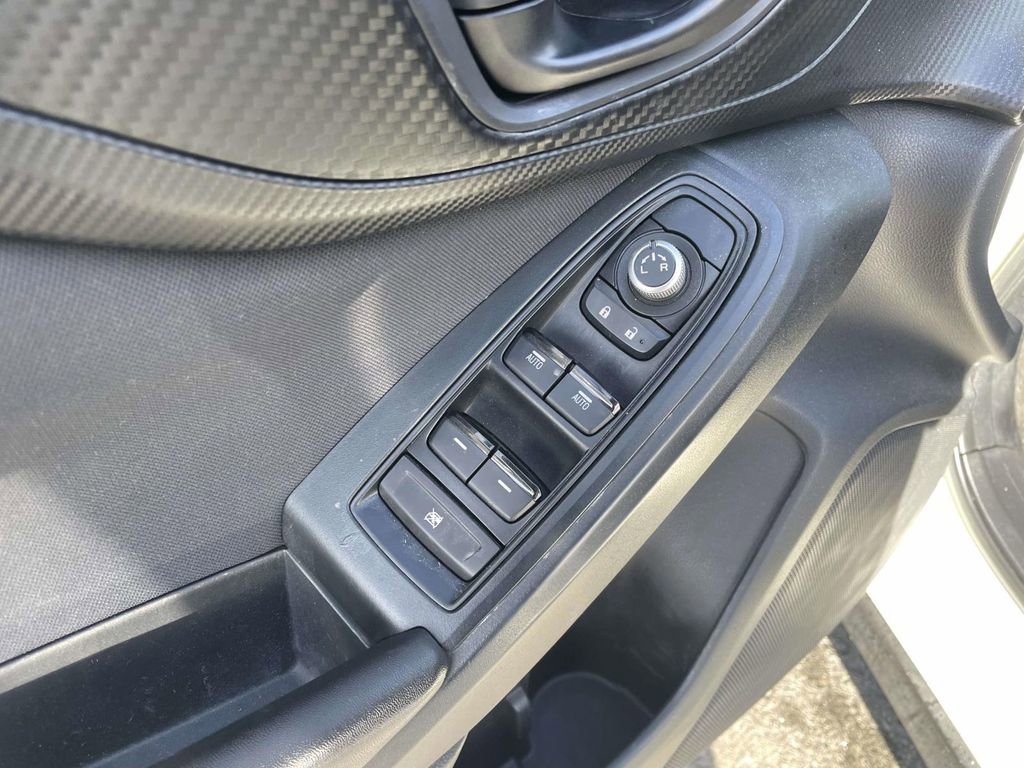 Used 2020 Subaru Crosstrek 2.0i Premium w/ Moonroof Package 2 image 27