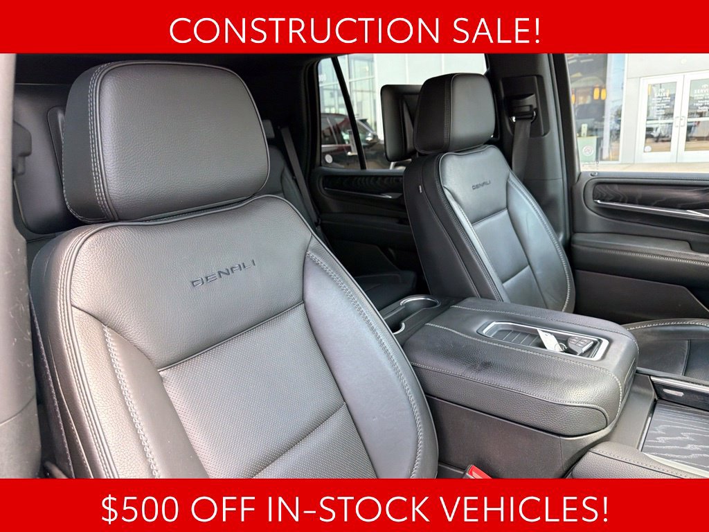 Used 2023 GMC Yukon Denali w/ Advanced Technology Package AWD/4WD image 29