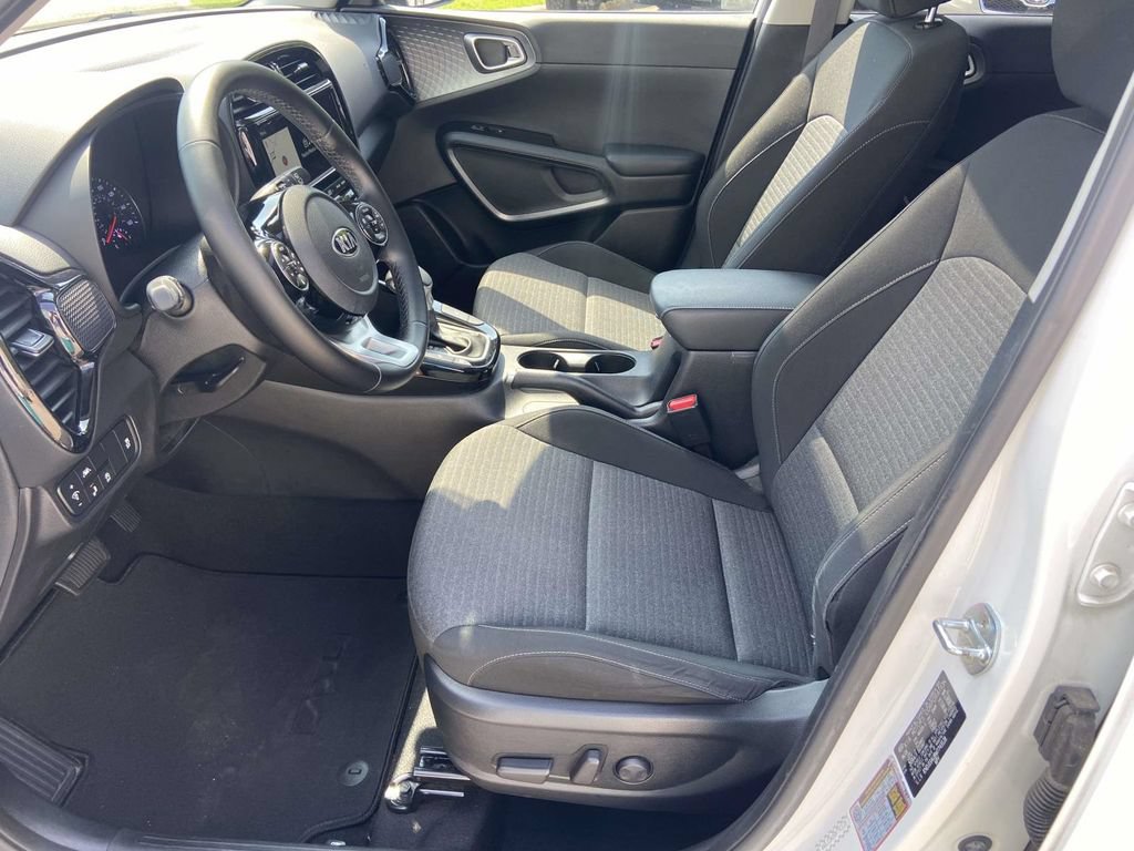 Used 2021 Kia Soul EX FWD image 18