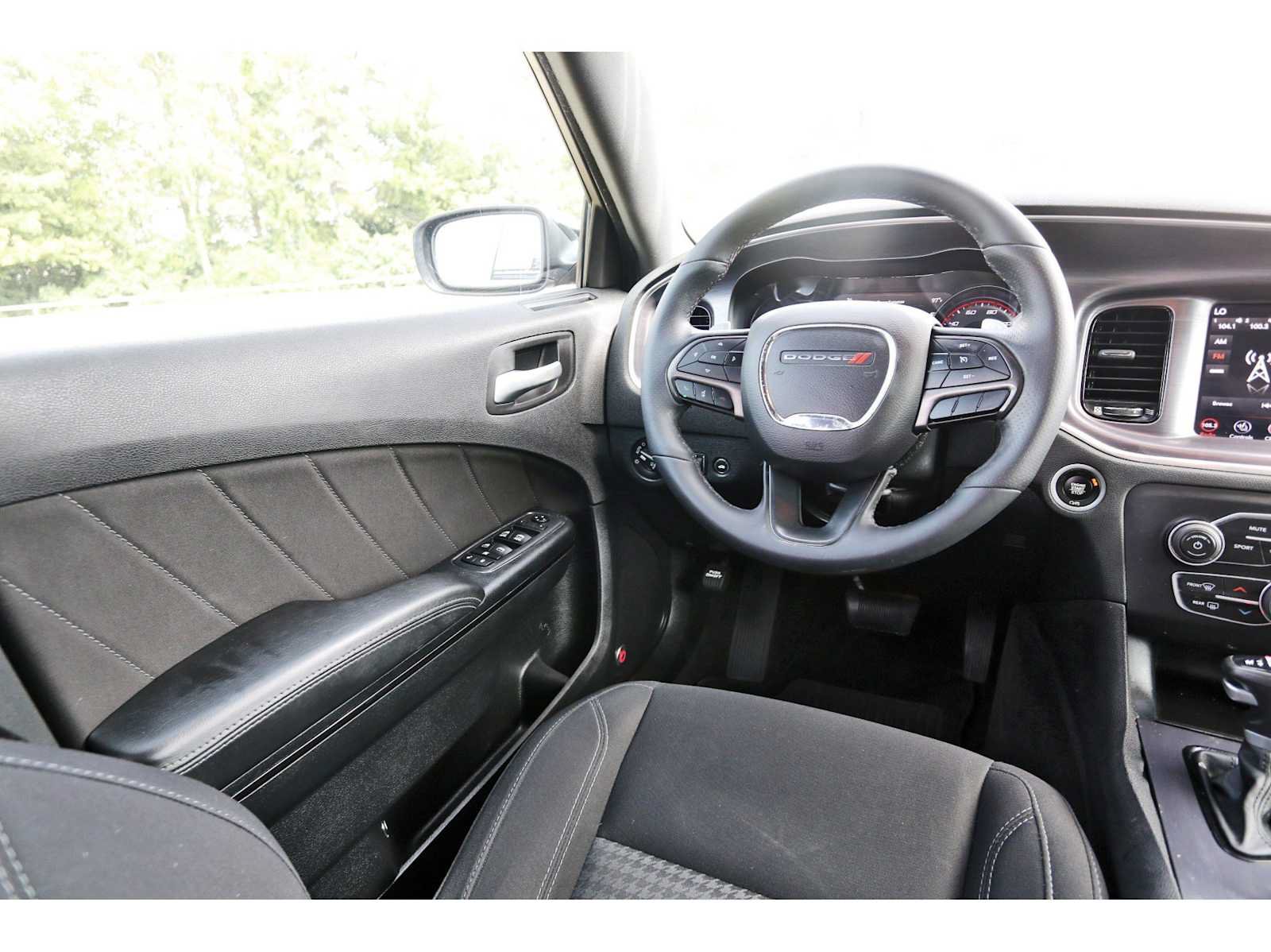 Used 2018 Dodge Charger SXT Plus w/ Blacktop Package RWD image 6