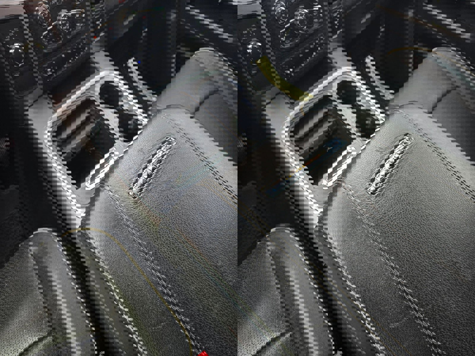 Used 2016 RAM 3500 Laramie Longhorn image 19