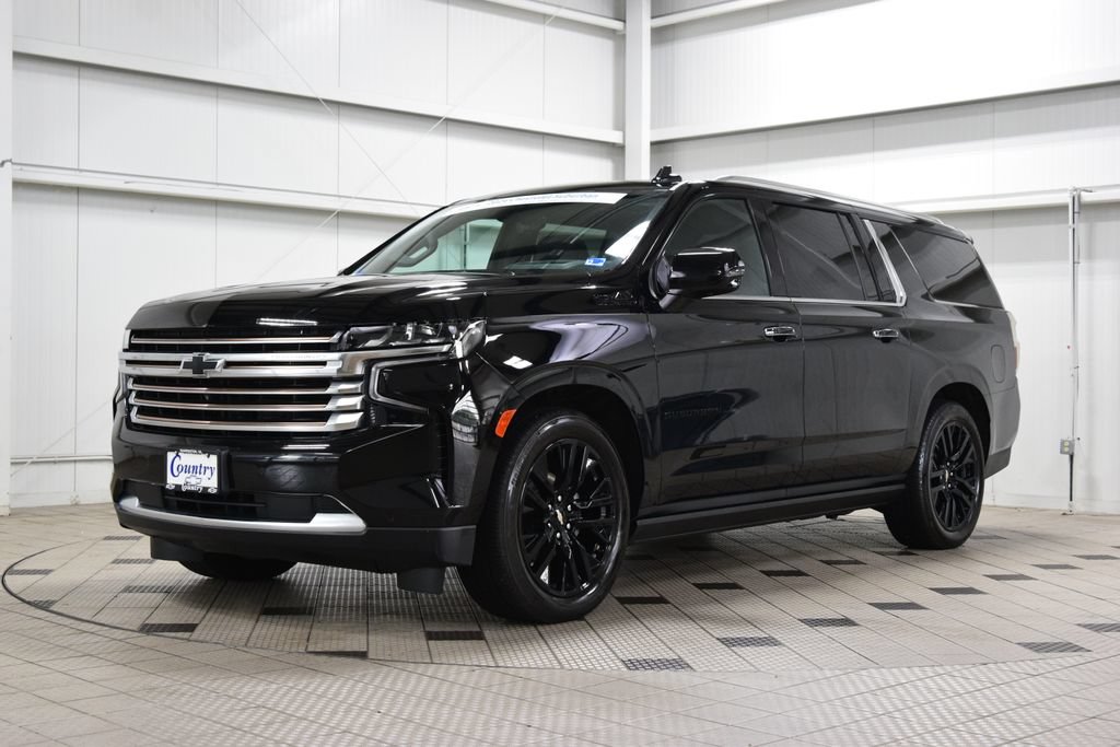 Used 2024 Chevrolet Suburban High Country w/ Max Trailering Package AWD/4WD image 3