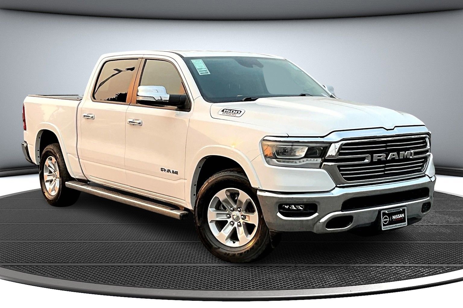 Used 2022 RAM 1500 Laramie image 1