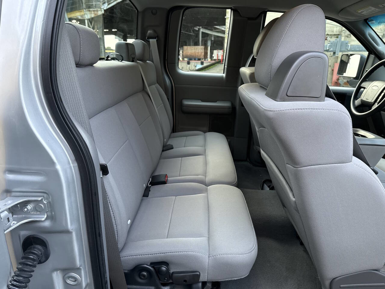 Used 2005 Ford F150 STX image 56