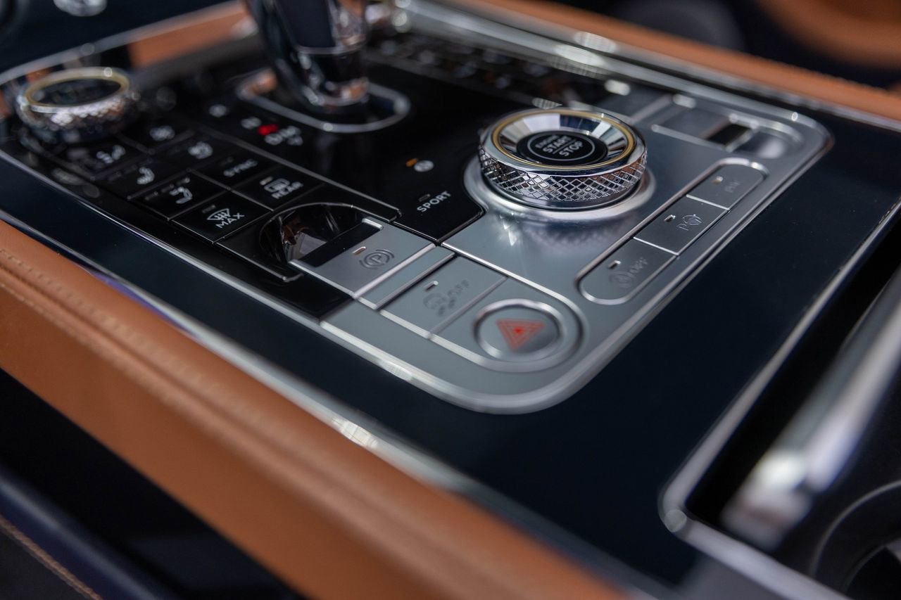 Used 2023 Bentley Continental GT Azure AWD/4WD image 48