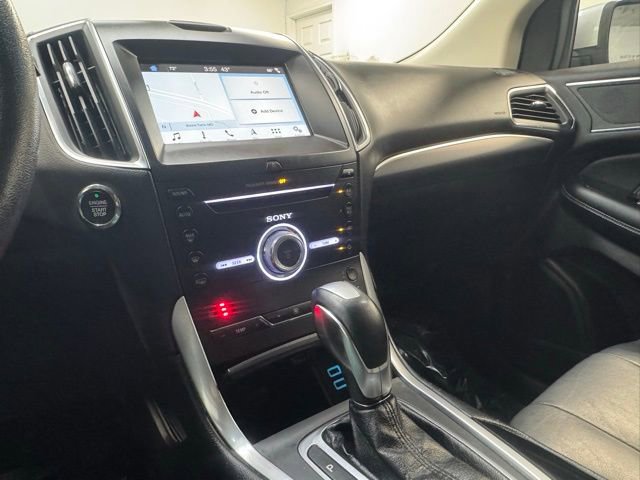 Used 2018 Ford Edge Titanium w/ Technology Package image 19