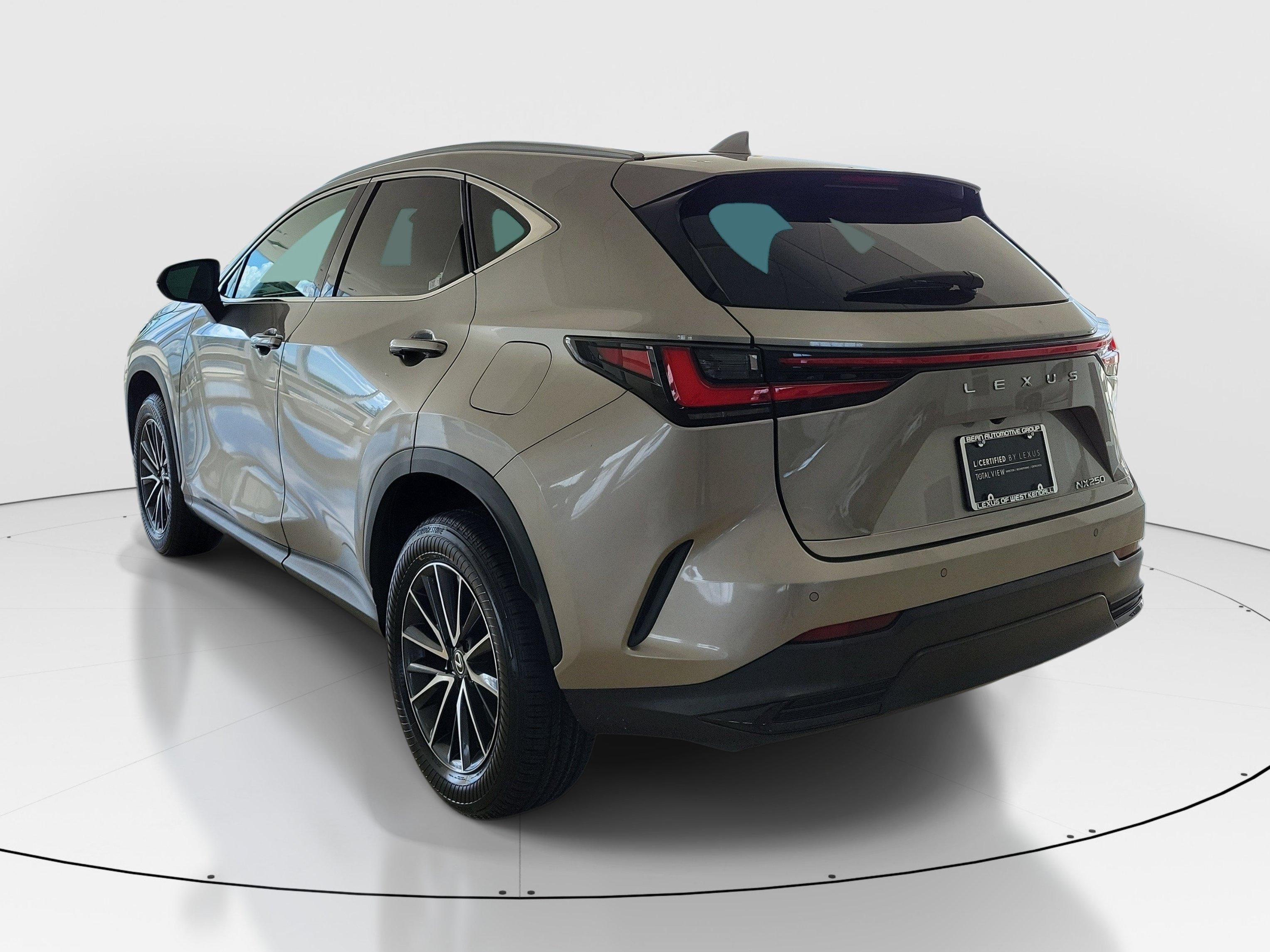 Certified 2024 Lexus NX 250 FWD image 6