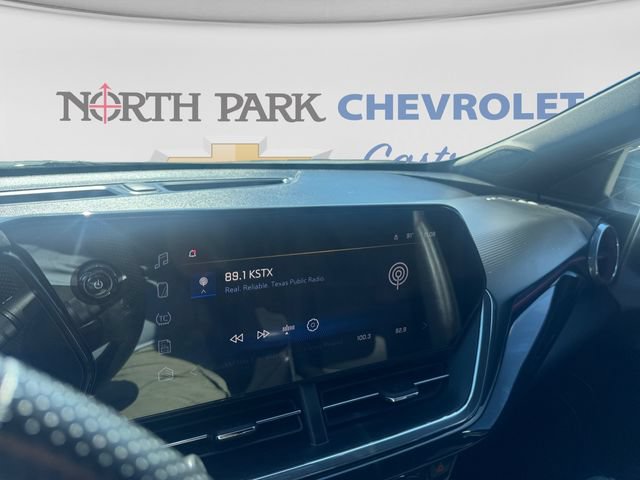 Certified 2025 Chevrolet Trax RS w/ Driver Confidence Package FWD image 15