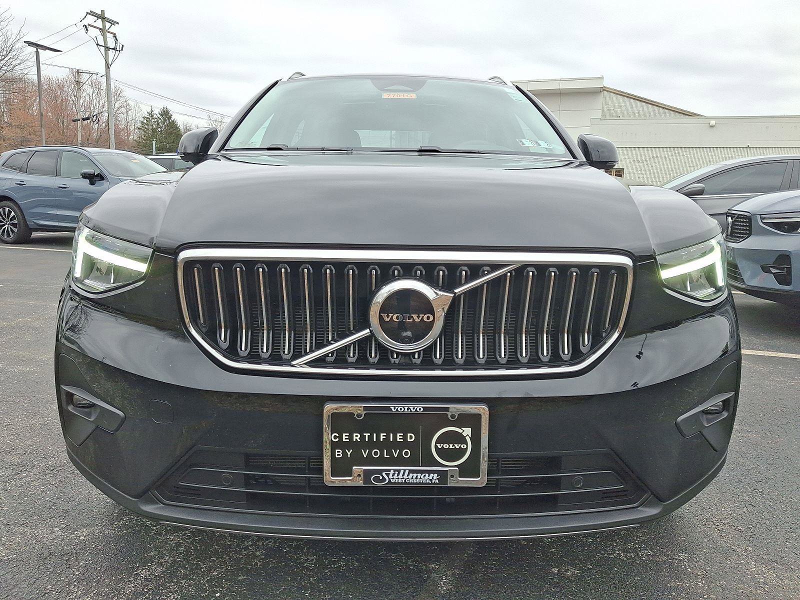 Certified 2023 Volvo XC40 B5 Ultimate w/ Climate Package AWD/4WD image 2