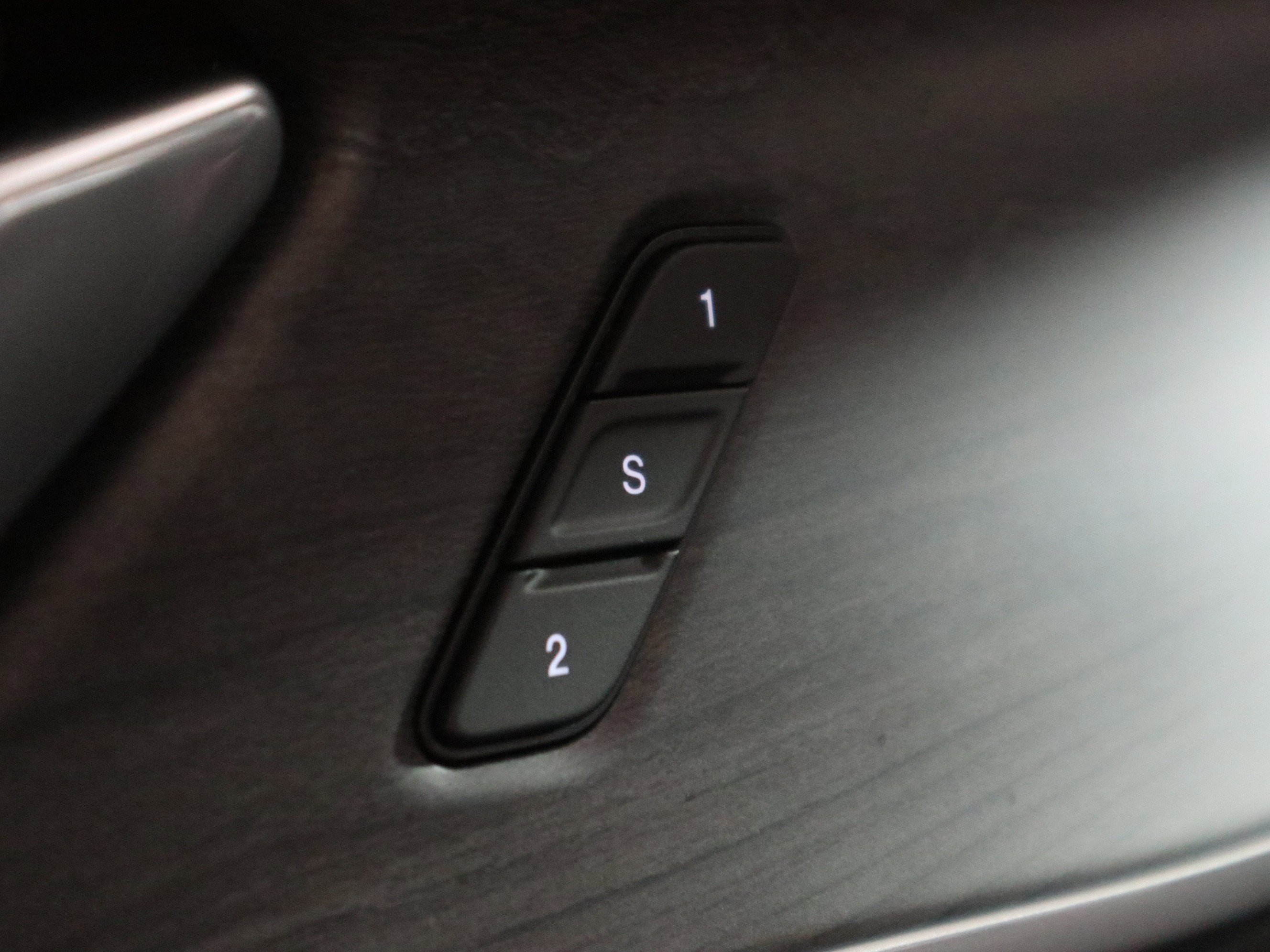 New 2025 Jeep Grand Cherokee Limited w/ Luxury Tech Group II image 35