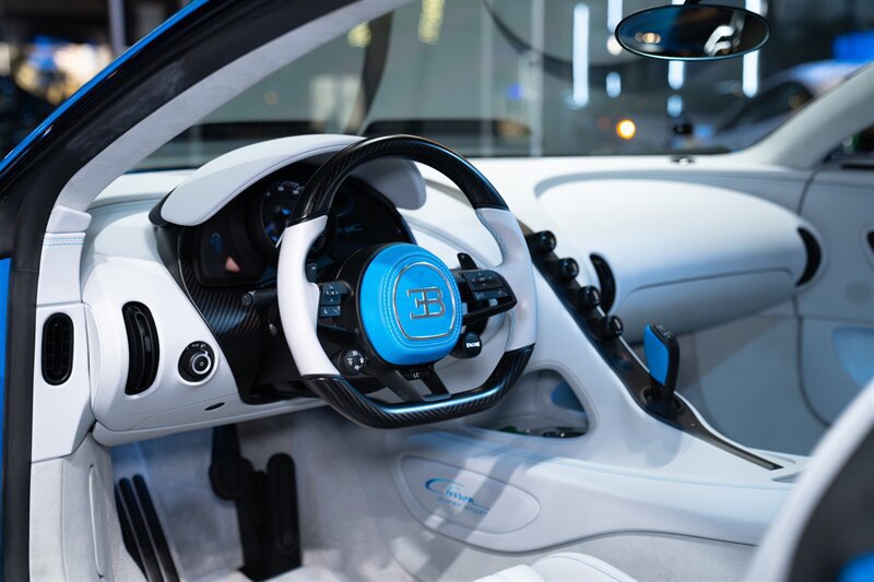 Used 2022 Bugatti Chiron Super Sport AWD/4WD image 25