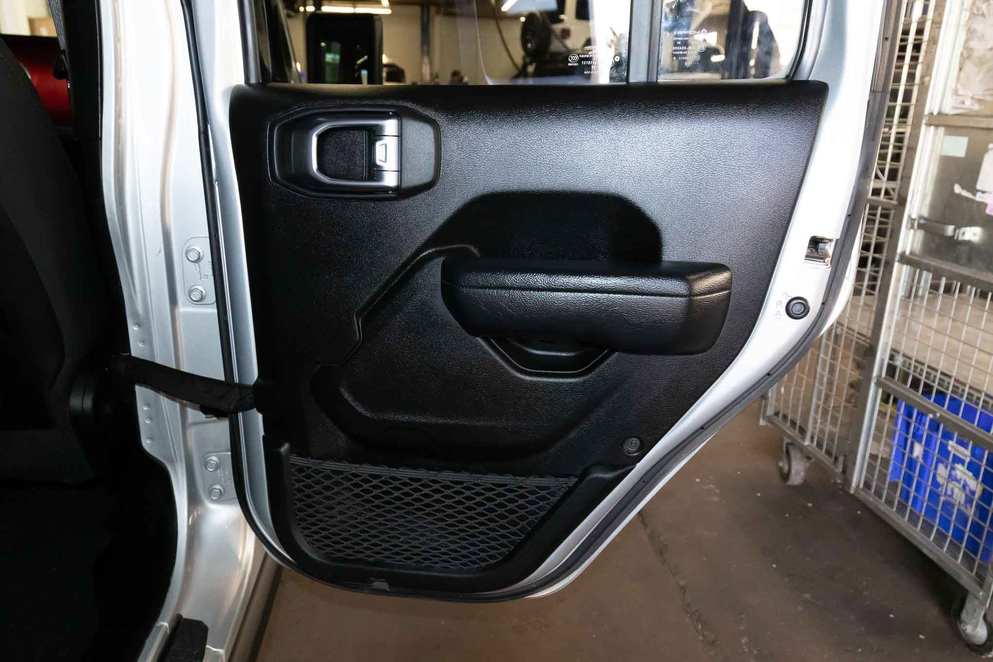 Used 2022 Jeep Wrangler Unlimited Rubicon AWD/4WD image 14