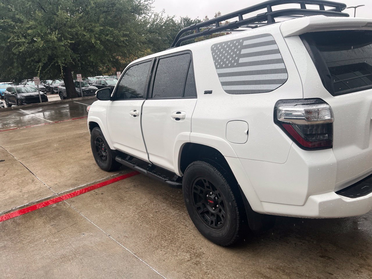 Used 2022 Toyota 4Runner SR5 Premium w/ Moonroof Package AWD/4WD image 2