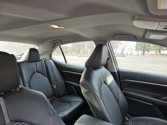 Used 2023 Toyota Camry SE image 13