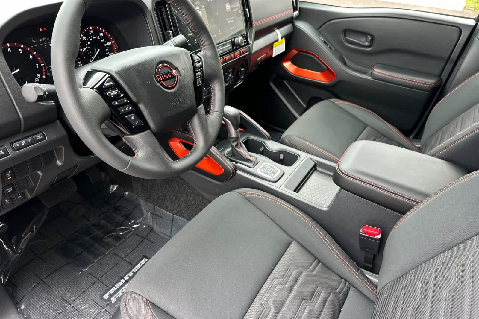 New 2026 Nissan Frontier PRO-4X w/ Tow Package AWD/4WD image 11