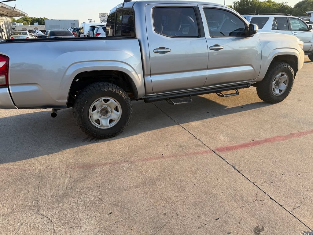 Used 2017 Toyota Tacoma SR w/ Tow Package AWD/4WD image 3