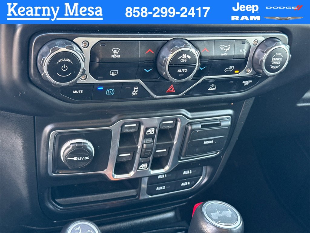 Used 2023 Jeep Wrangler Unlimited Sahara image 31