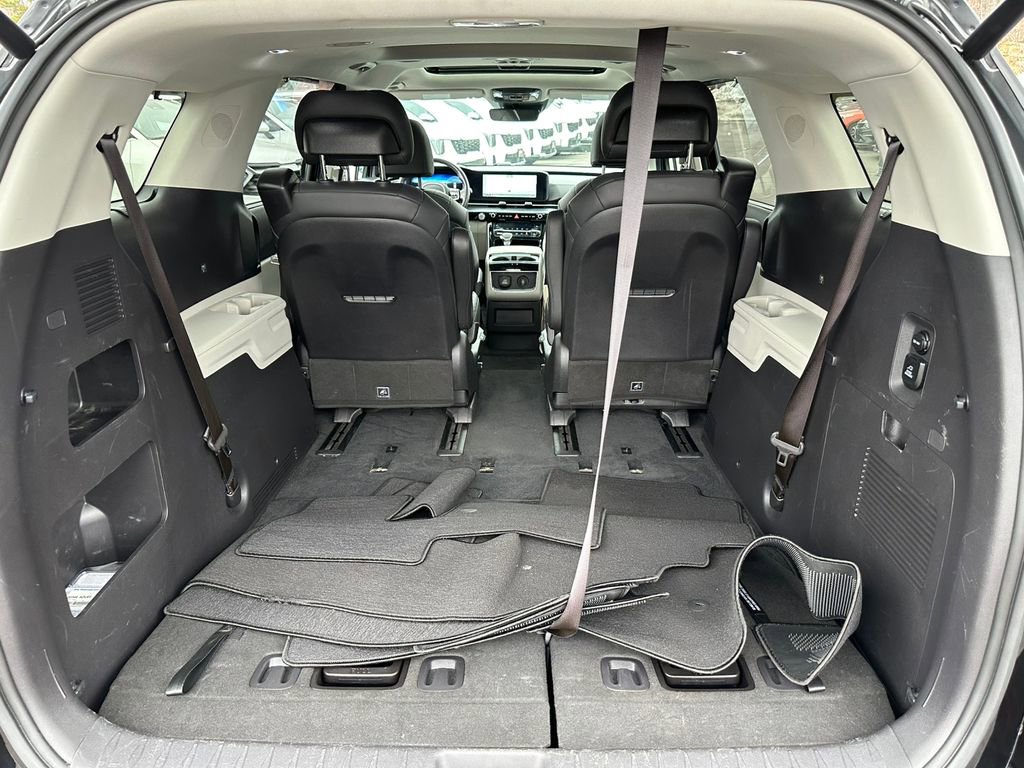 Used 2024 Kia Carnival SX Prestige FWD image 34