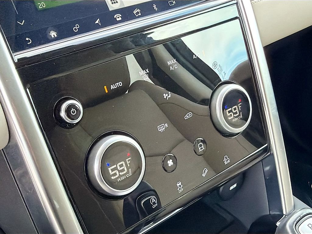 Used 2020 Land Rover Discovery Sport SE image 34