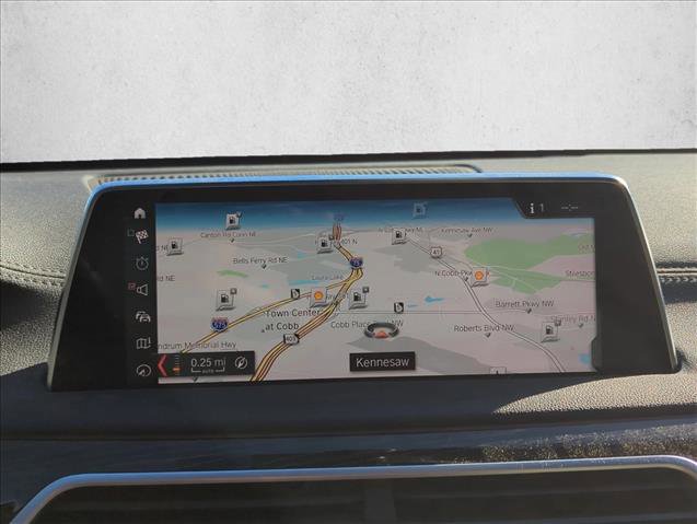 Used 2019 BMW 750i w/ M Sport Package image 10