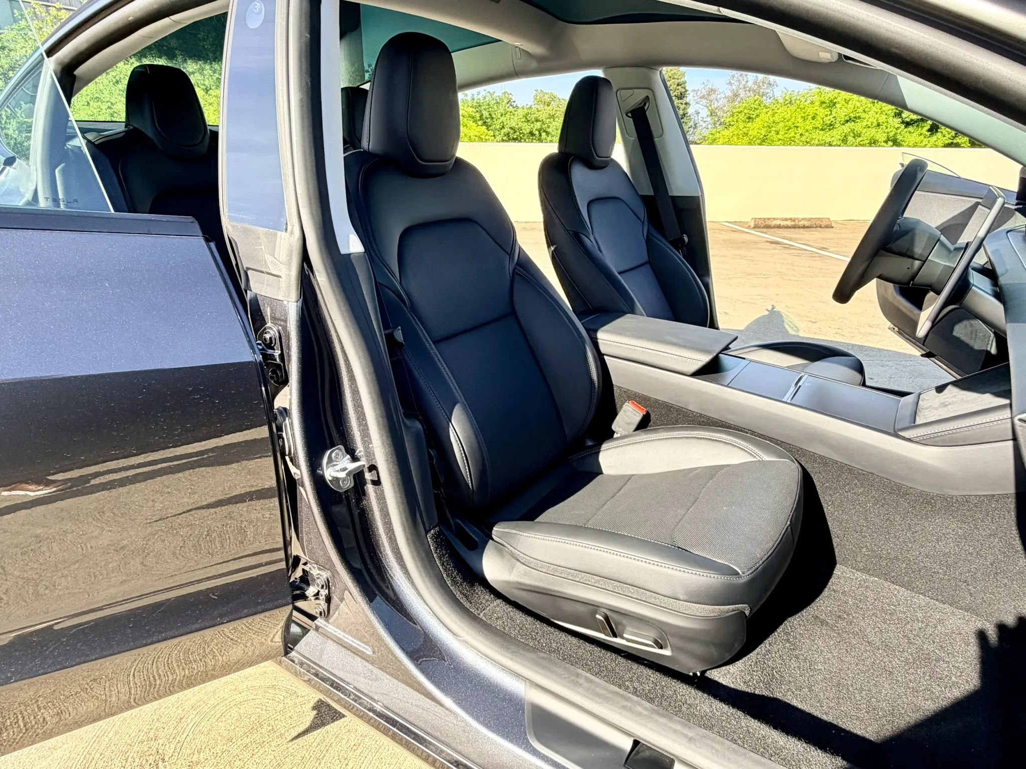 Used 2025 Tesla Model 3 Long Range RWD image 23