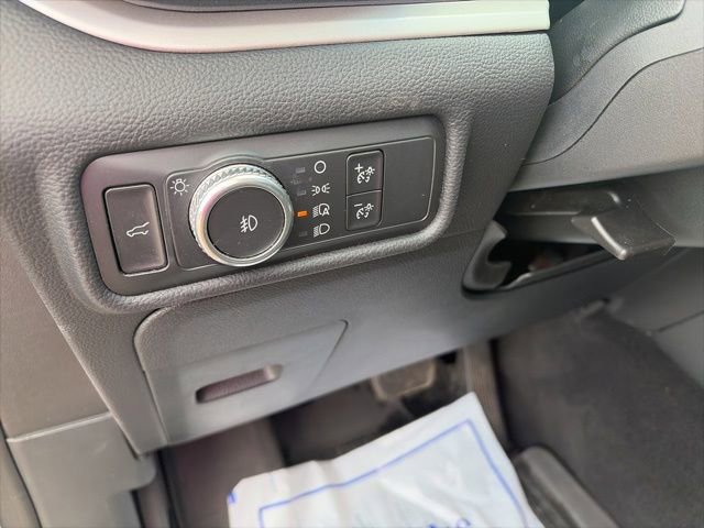 Used 2020 Ford Explorer XLT w/ Equipment Group 202A AWD/4WD image 11
