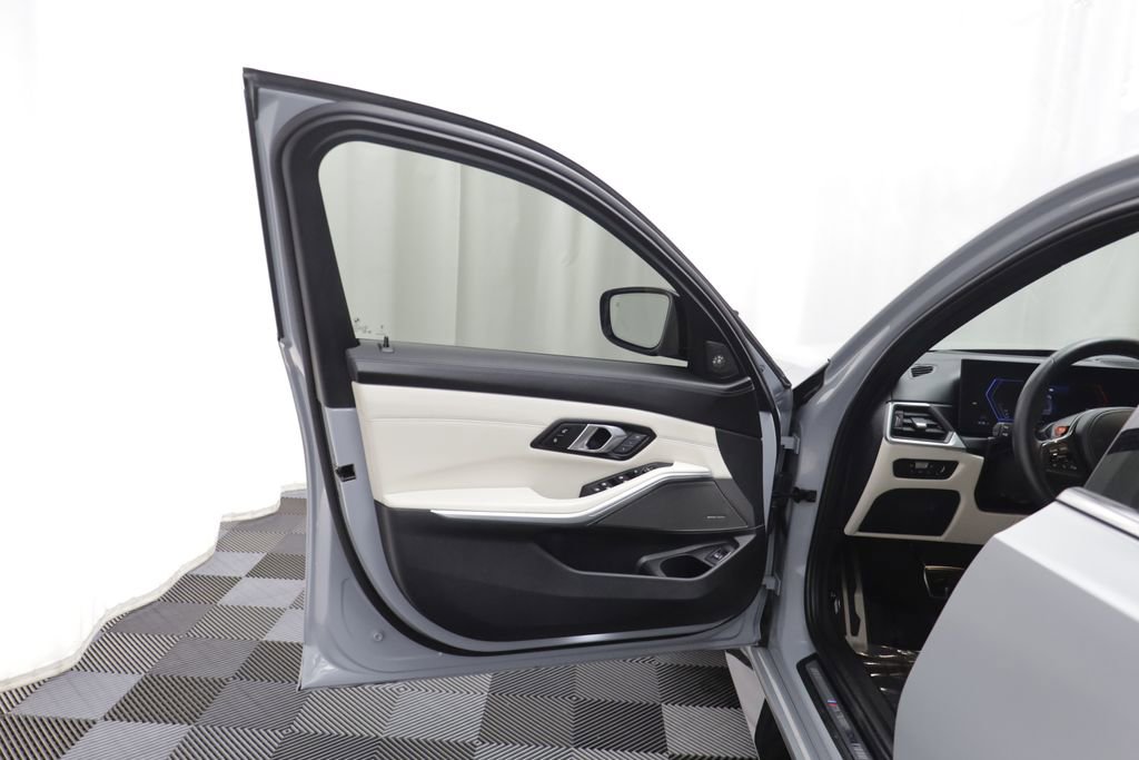 Used 2024 BMW M3 Competition w/ M Carbon Exterior Package AWD/4WD image 4