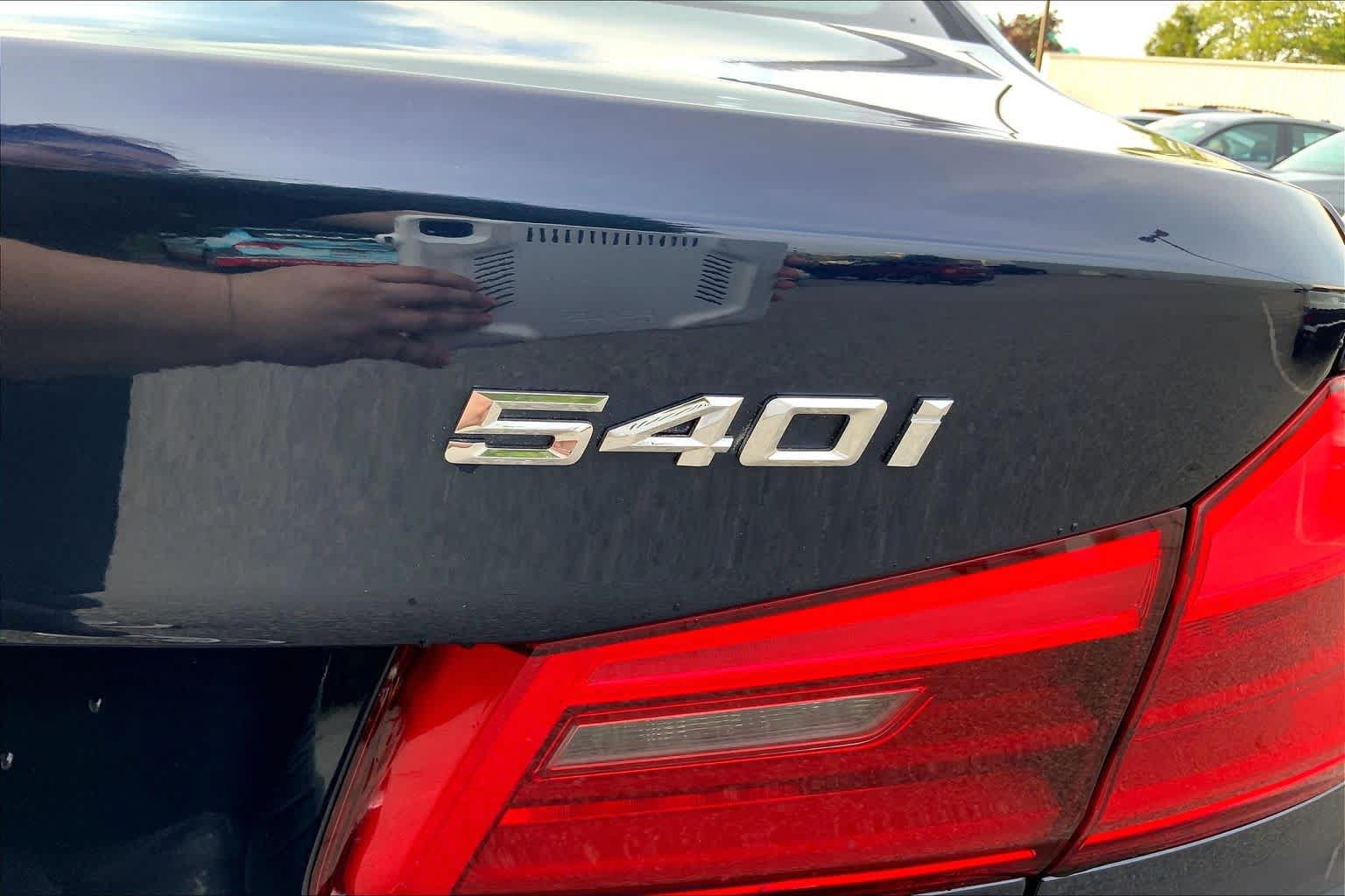 Used 2017 BMW 540i xDrive AWD/4WD image 10