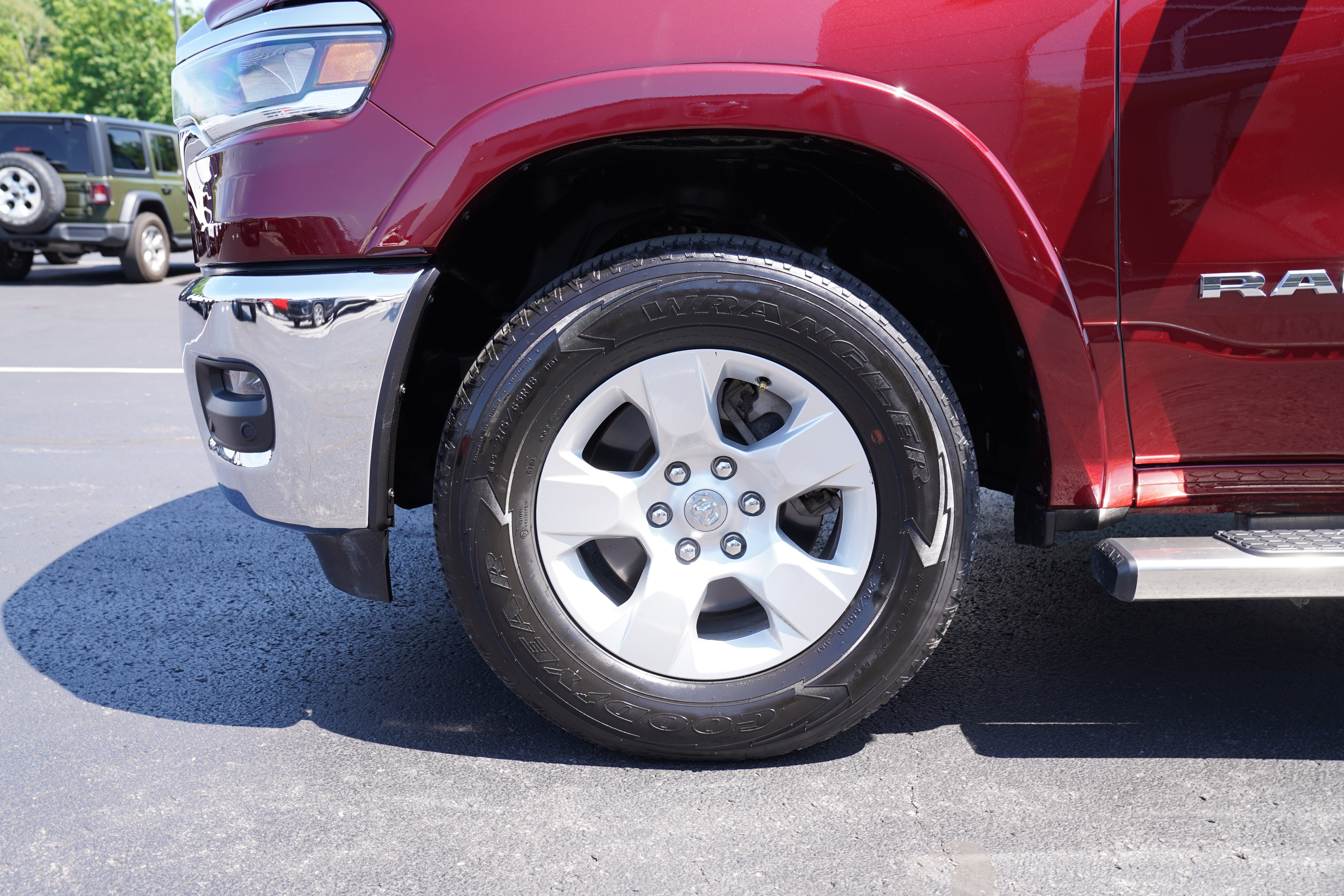 Used 2025 RAM 1500 Big Horn AWD/4WD image 14