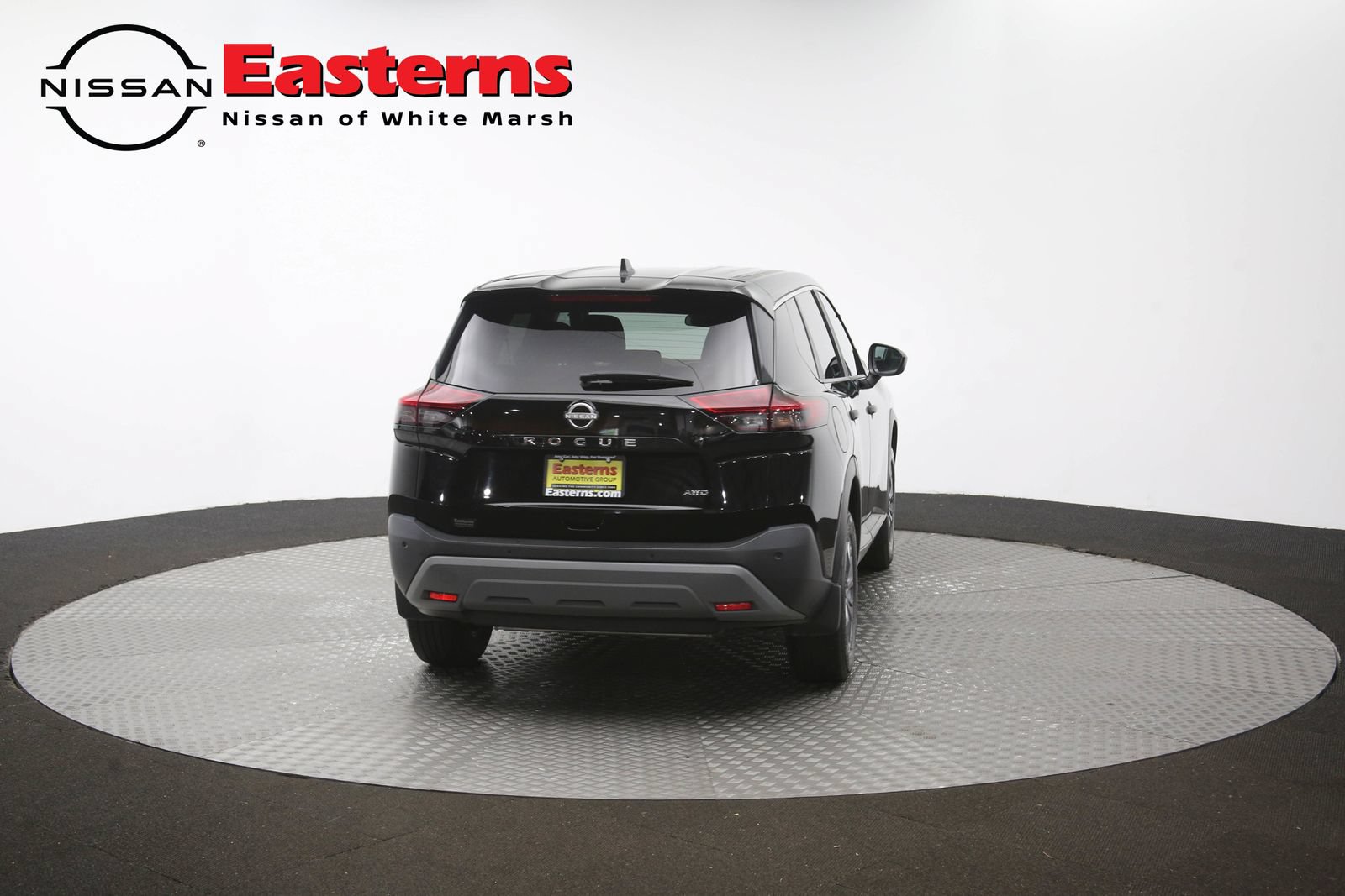 Used 2023 Nissan Rogue S AWD/4WD image 35