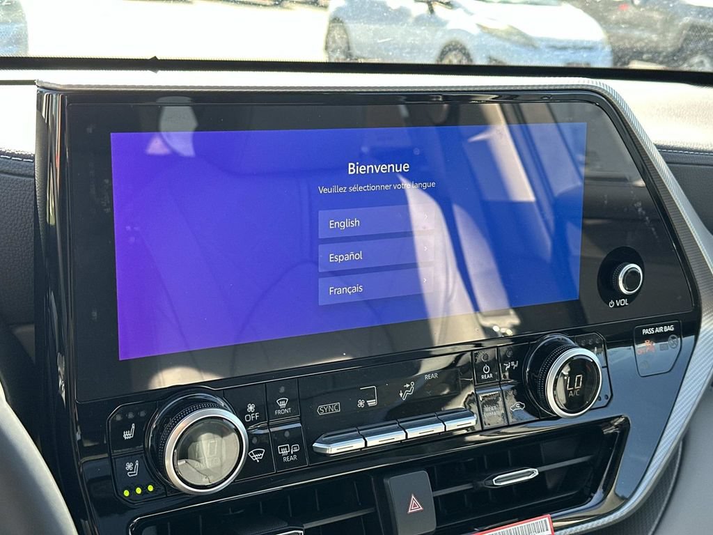 New 2026 Toyota Highlander Platinum AWD/4WD image 30