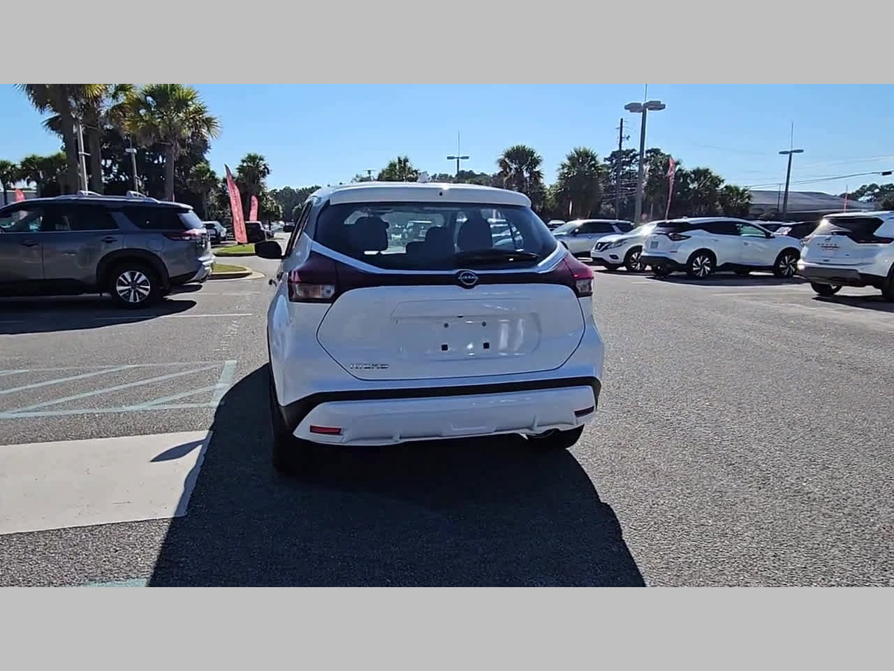 New 2025 Nissan Kicks Play S image 28