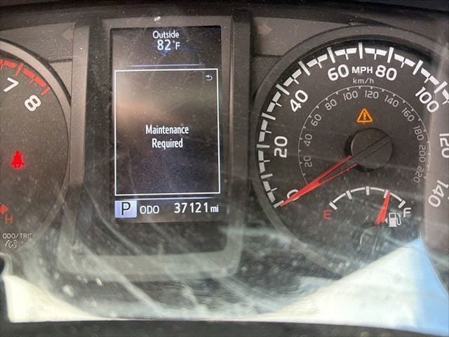 Certified 2023 Toyota Tacoma SR AWD/4WD image 5