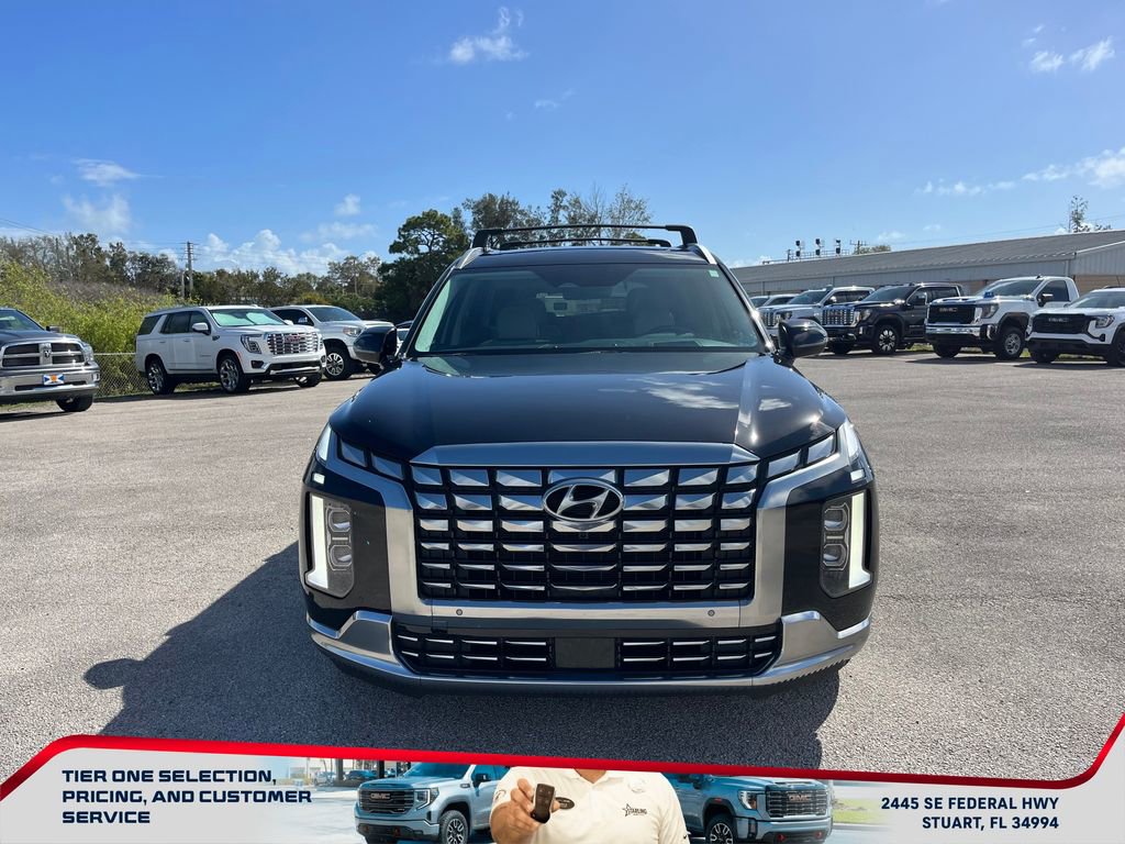 Used 2024 Hyundai Palisade Calligraphy image 3