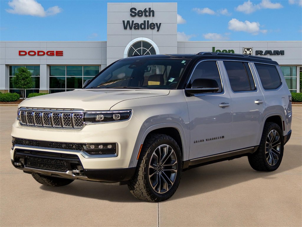 Used 2024 Jeep Grand Wagoneer Series III w/ HD Trailer Tow Package image 3