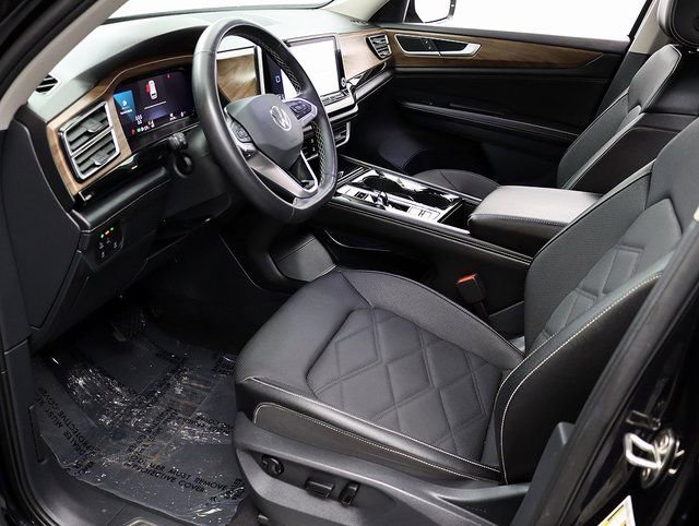 Used 2024 Volkswagen Atlas SE image 10