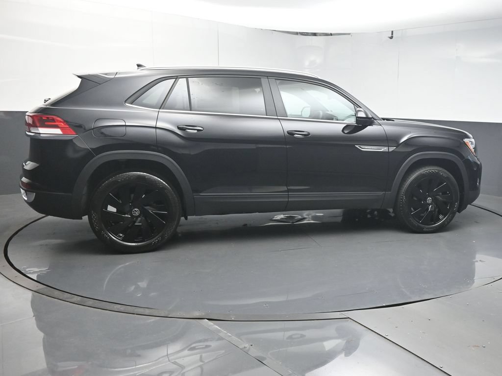New 2026 Volkswagen Atlas Cross Sport SE FWD image 8