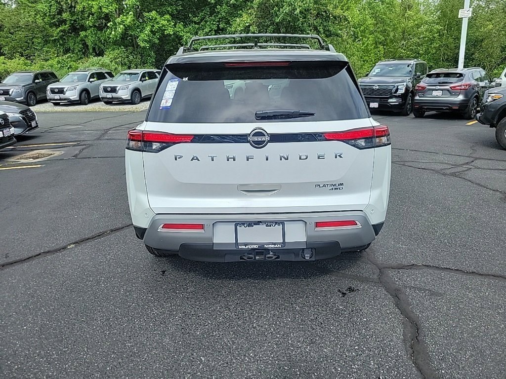 Certified 2025 Nissan Pathfinder Platinum w/ Cargo Package image 4