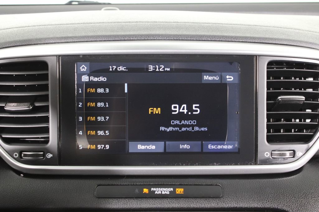 Used 2020 Kia Sportage LX image 6