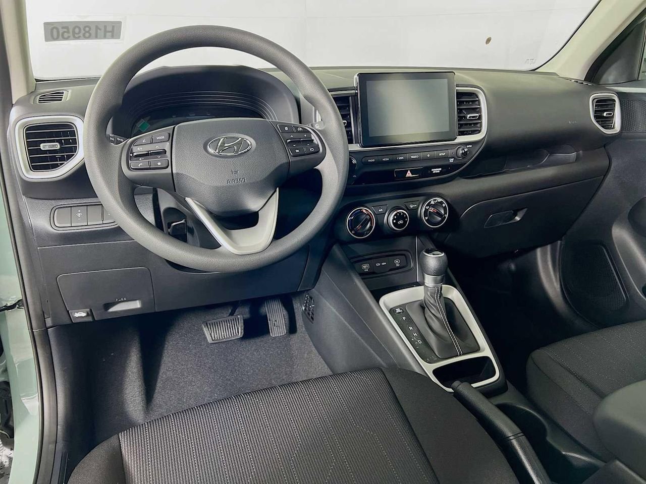 New 2026 Hyundai Venue SE FWD image 7