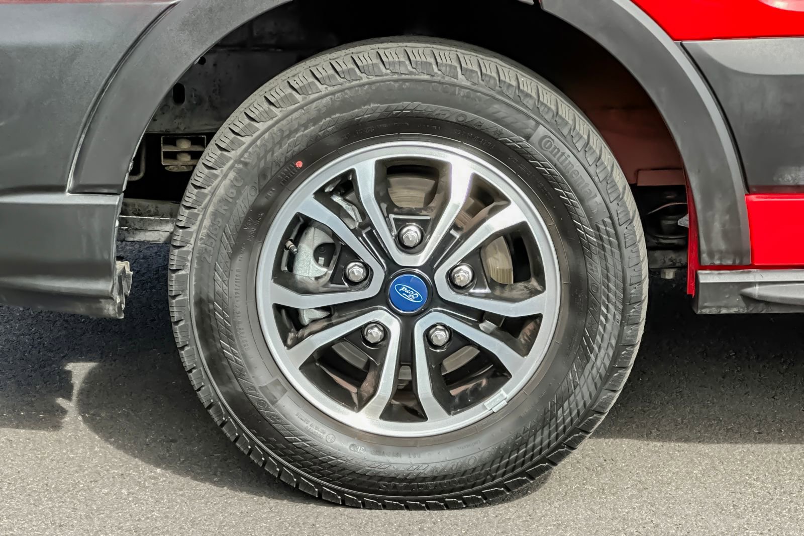 Used 2023 Ford E-Transit Medium Roof w/ Load Area Protection Package image 34