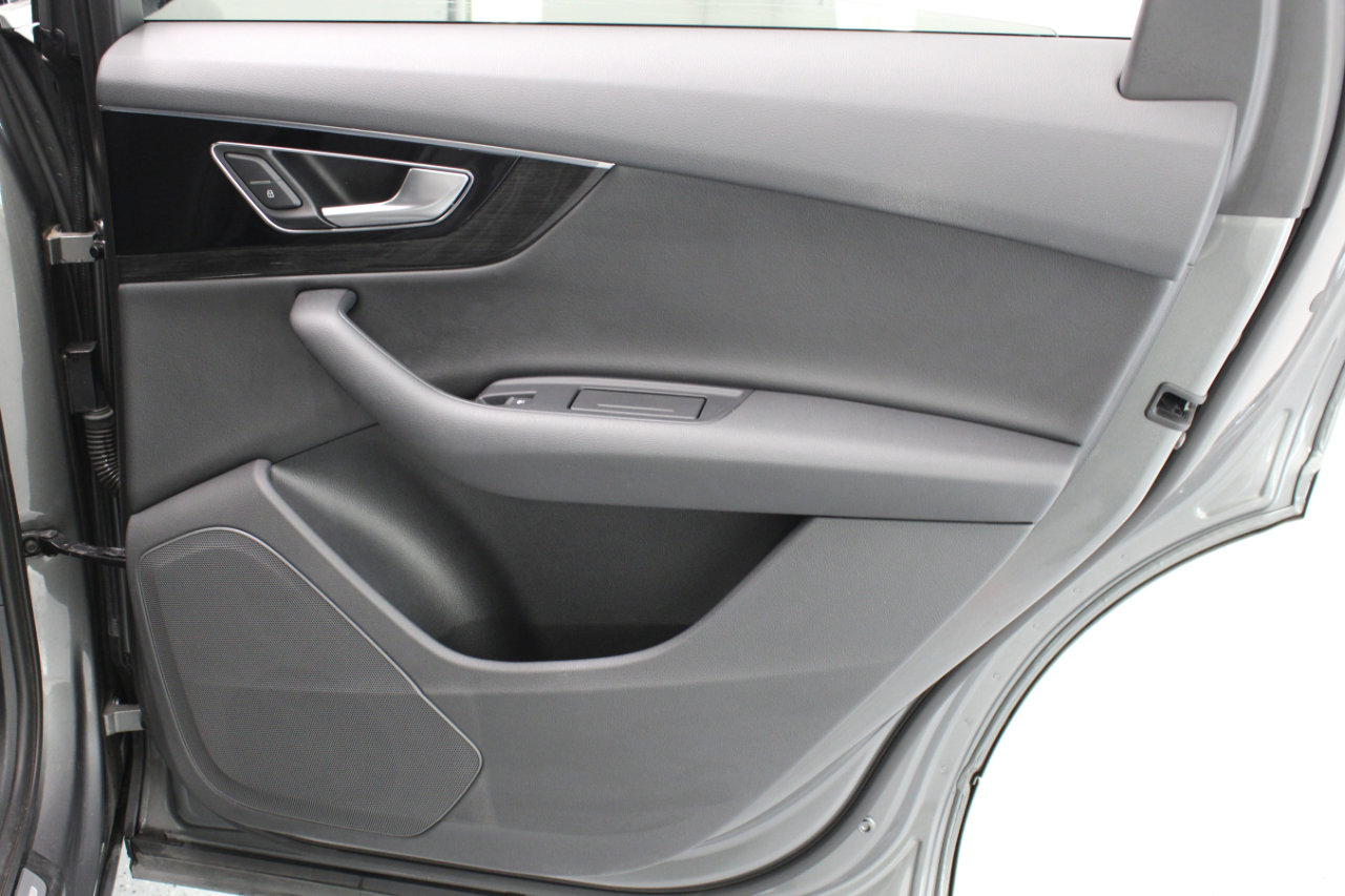 Used 2017 Audi Q7 3.0T Premium Plus image 45