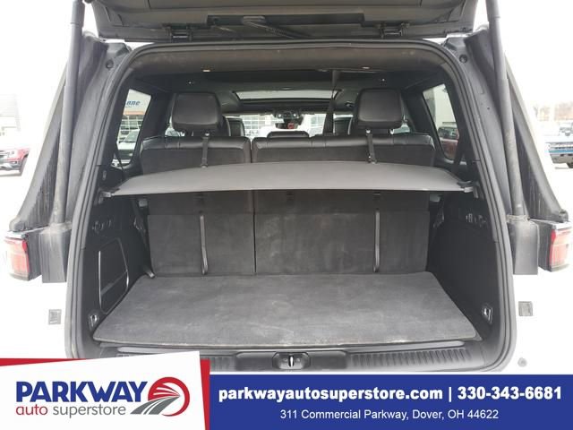 Used 2023 Jeep Wagoneer 4WD w/ Premium Group I image 8