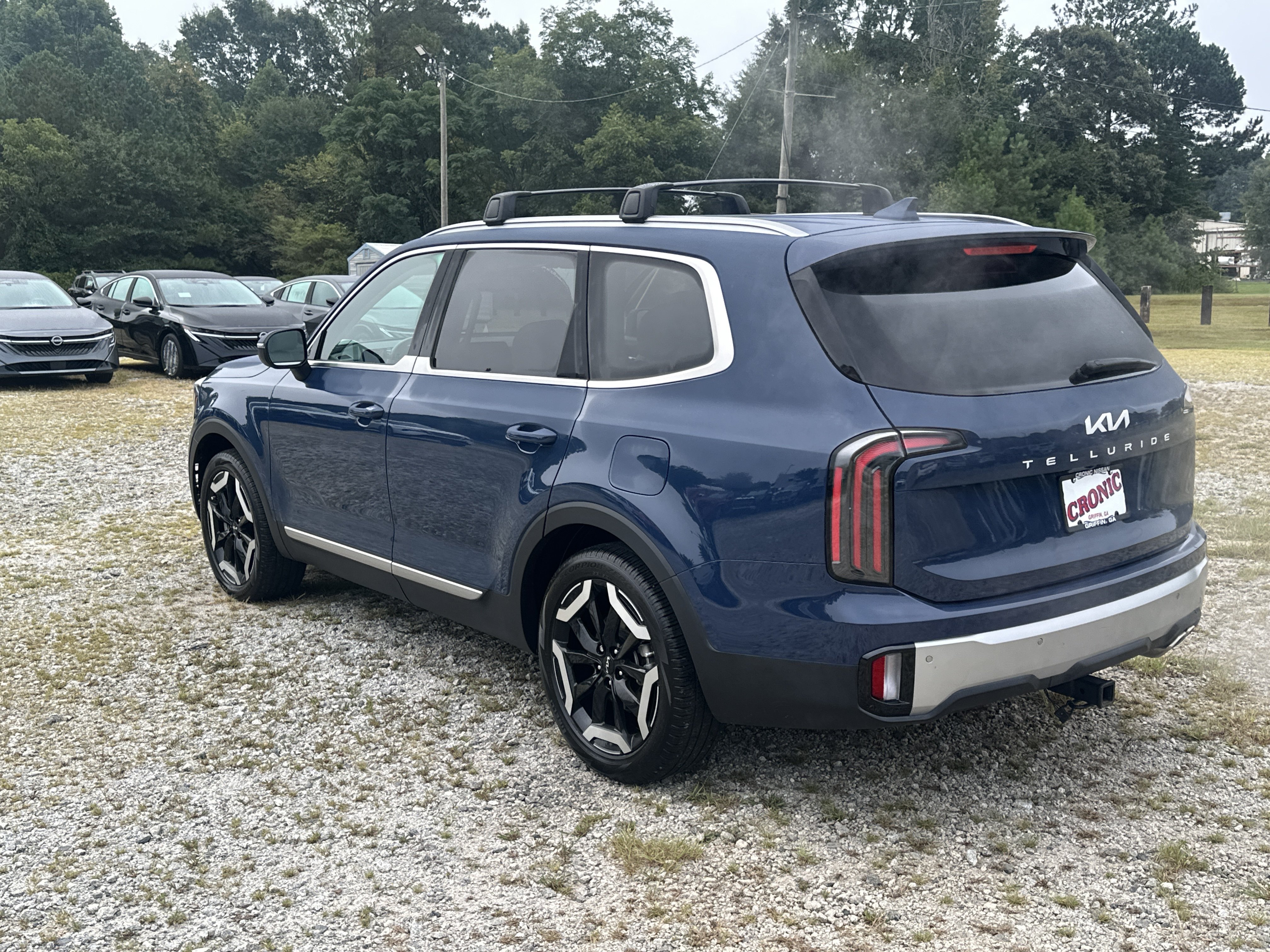 Used 2024 Kia Telluride EX FWD image 7