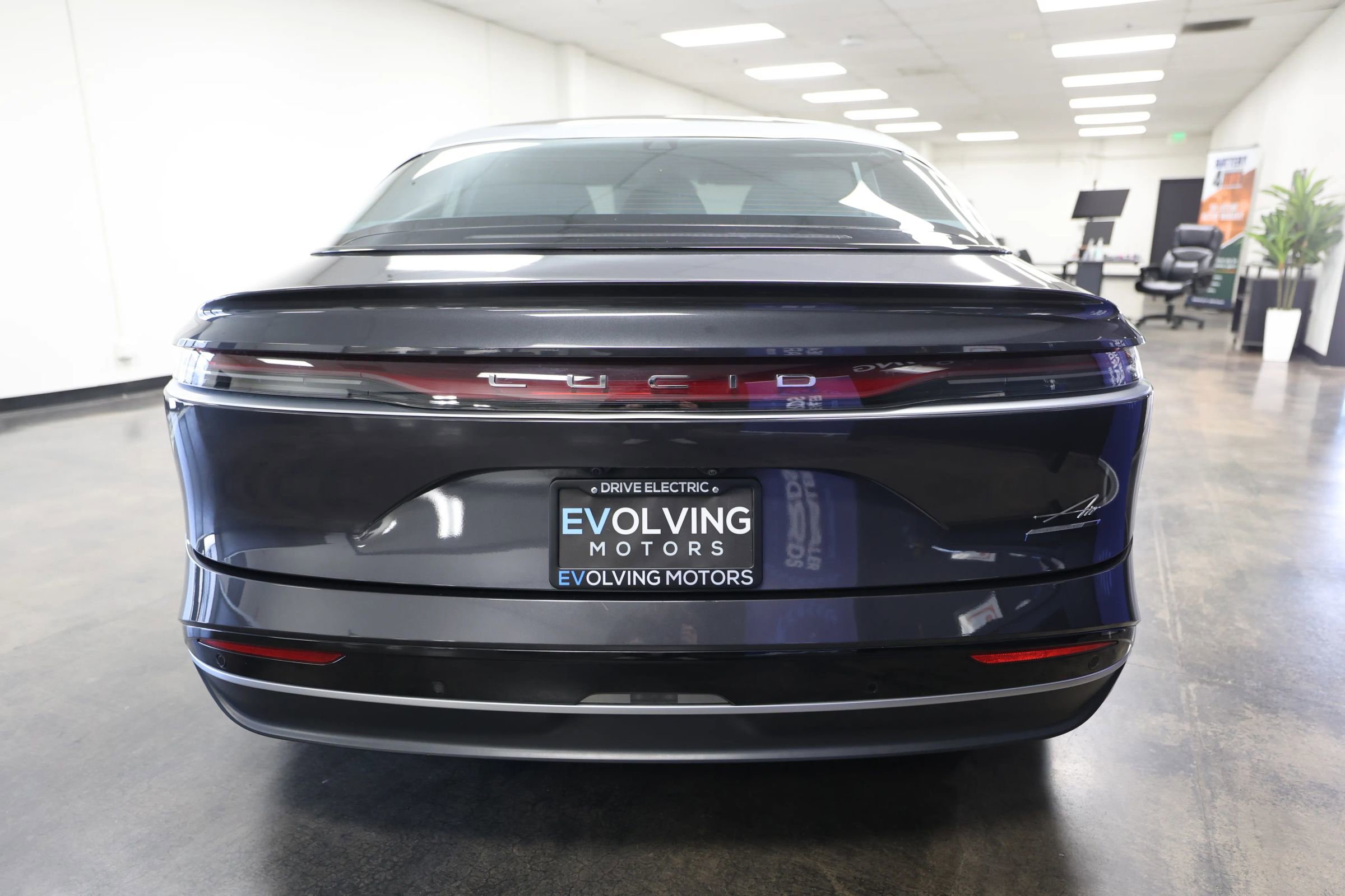Used 2022 Lucid Air Grand Touring image 7