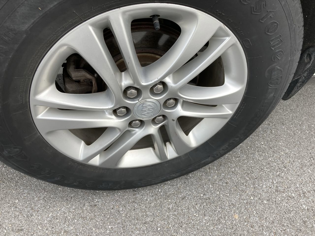 Used 2018 Buick Enclave Essence AWD/4WD image 9